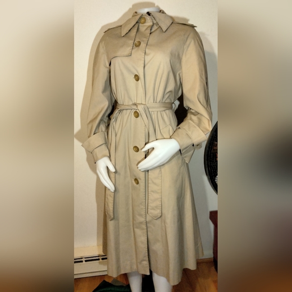 Diane Von Furstenberg Jackets & Blazers - 1970s Diane Von Furstenburg for main streettrench coat (Wounded see description)